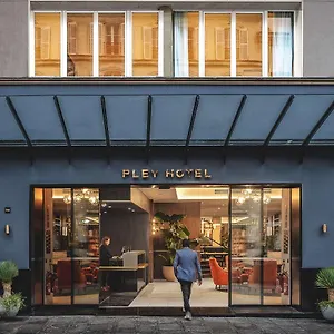 Pley 4* Paris